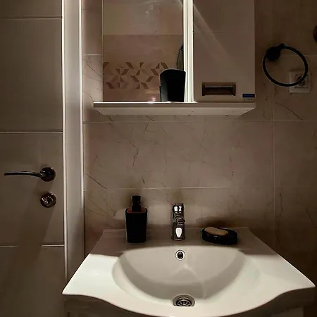 Iris Srebrno Jezero 아파트 *